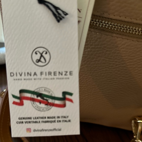 Davina Firenze Backpack Purse - Picture 3 of 5